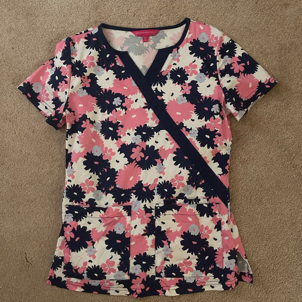 Floral Scrub Top